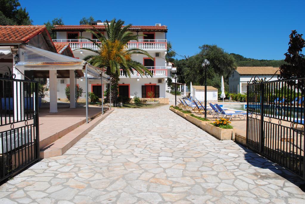 Hotel Olga Agios Stefanos Avliotes  Eksteriør bilde